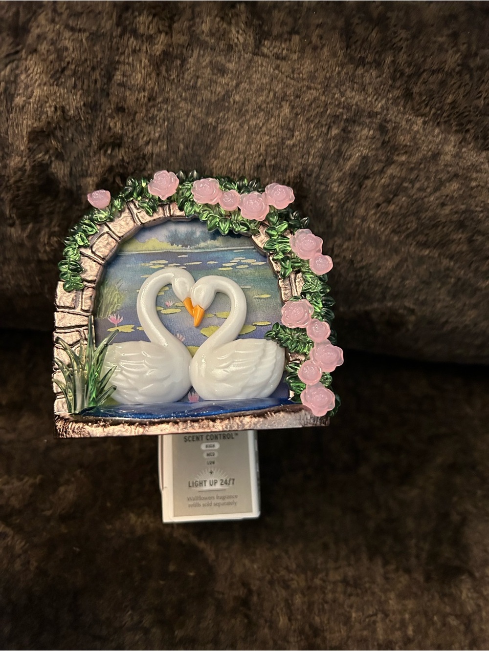 Swan Couple Night Light Plug-In with Pink Rose Accents